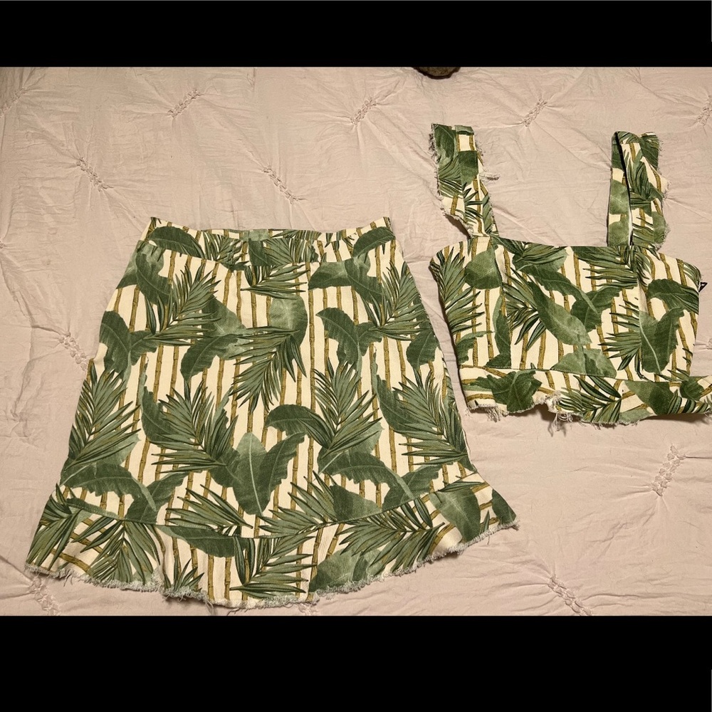 Two piece skirt set